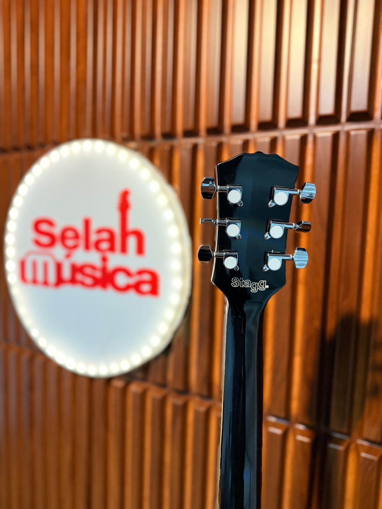 Guitarra Stagg SEL-STD BLK – Black