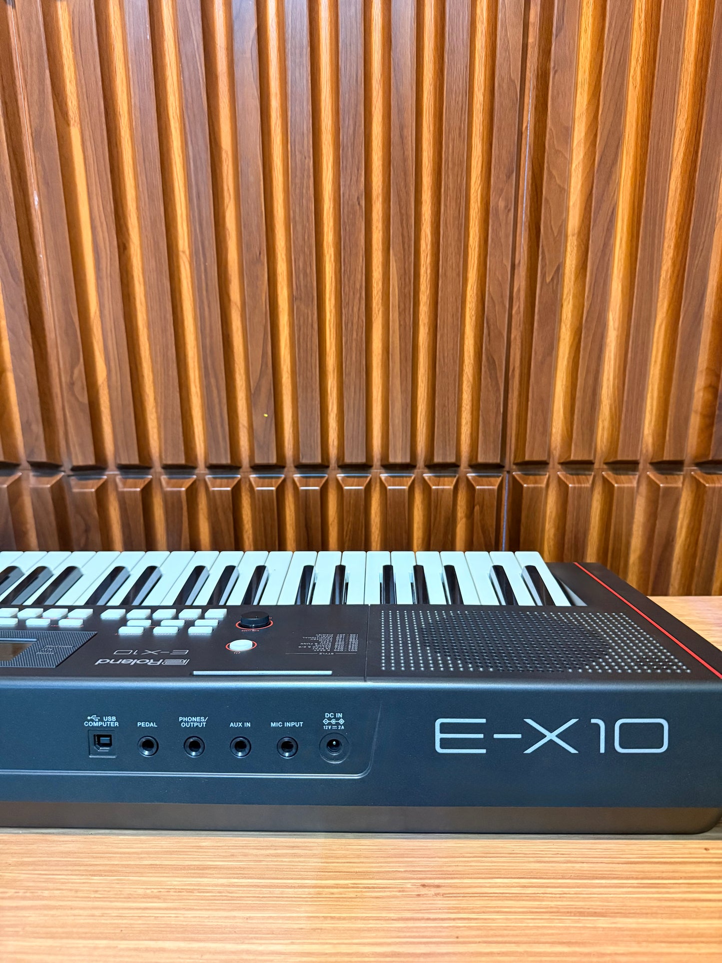 Teclado arreglista Roland E-X10