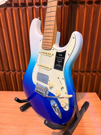 Guitarra Fender Player Plus Stratocaster HSS Belair Blue