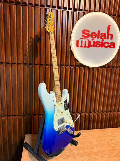 Guitarra Fender Player Plus Stratocaster HSS Belair Blue