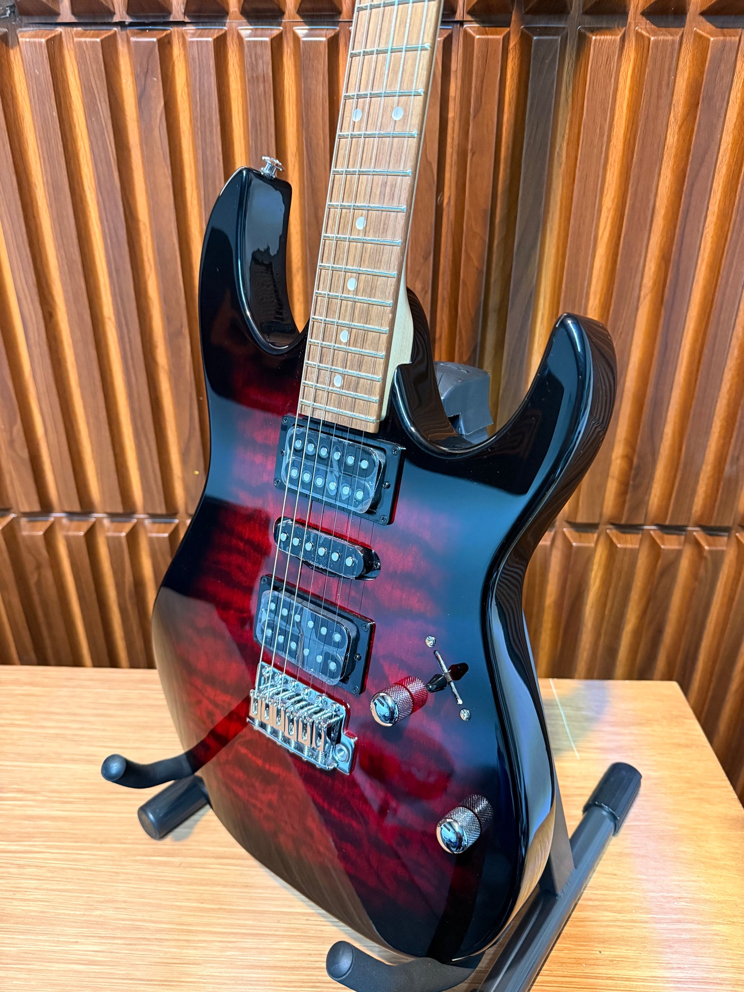 Guitarra Ibanez Gio RG GRX70QA Transparente Sombreado Rojo
