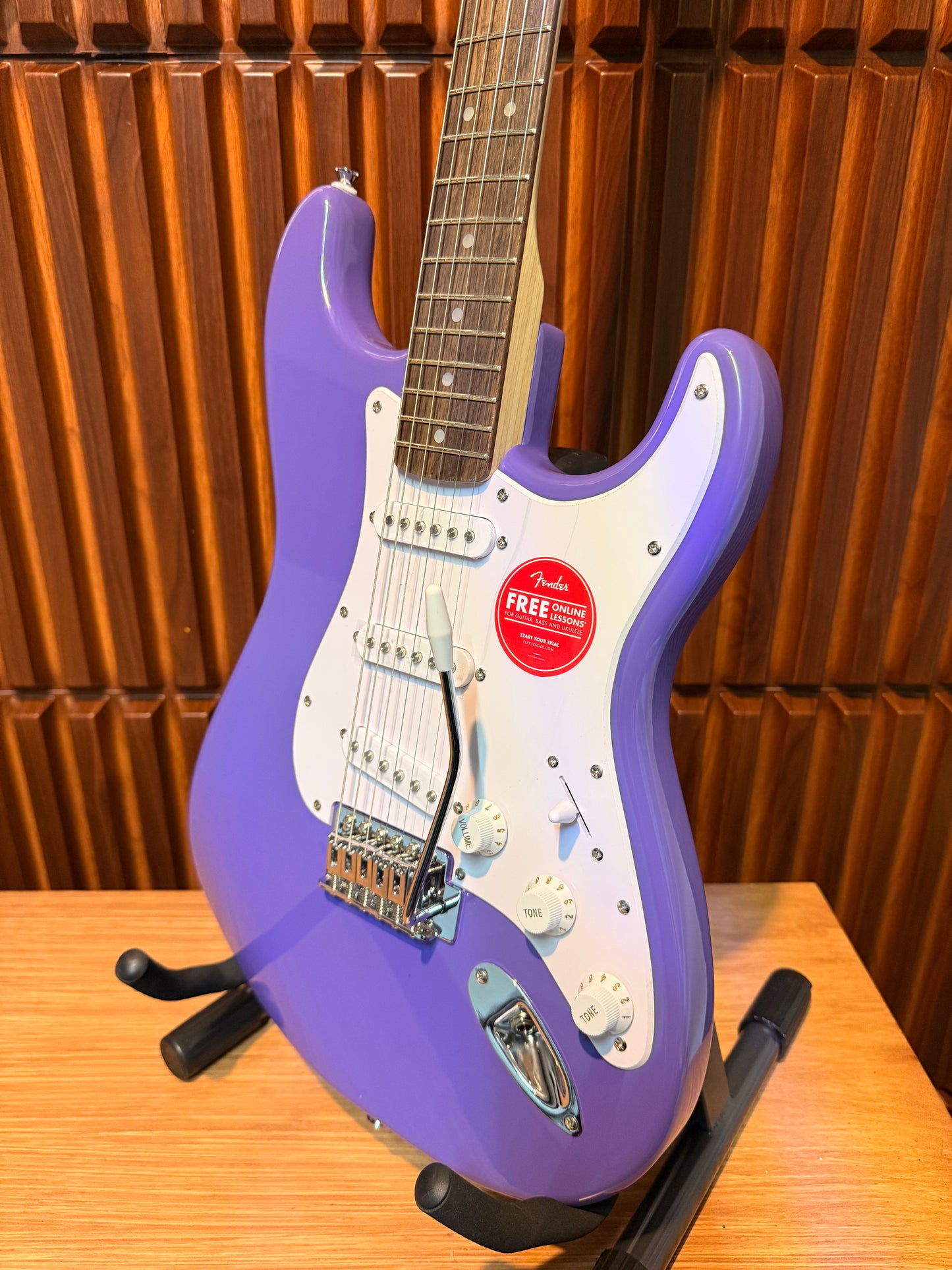 Guitarra Squier Sonic® Stratocaster® Ultraviolet