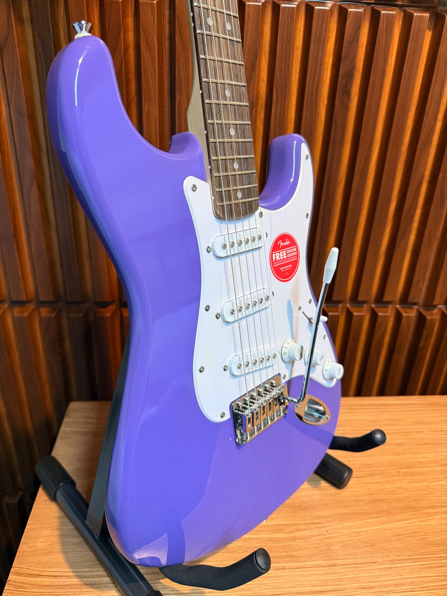 Guitarra Squier Sonic® Stratocaster® Ultraviolet