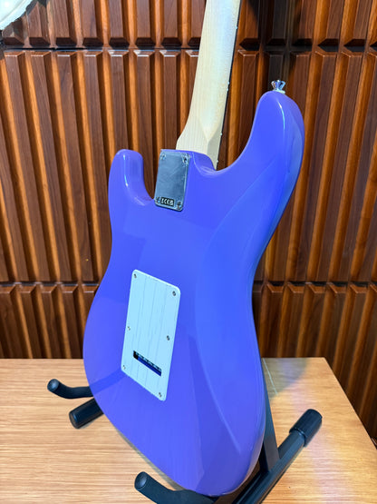 Guitarra Squier Sonic® Stratocaster® Ultraviolet