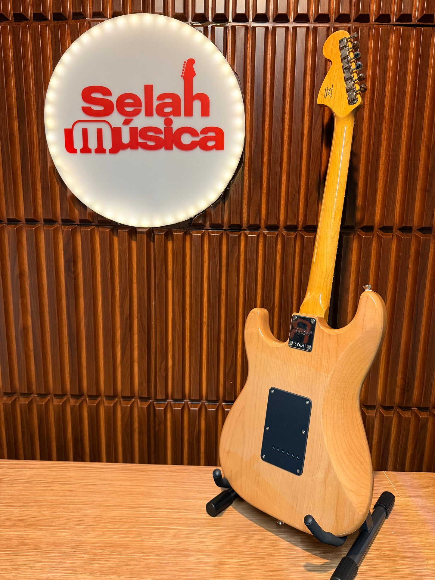 Guitarra Squier Classic Vibe ’70s Stratocaster Natural Finish