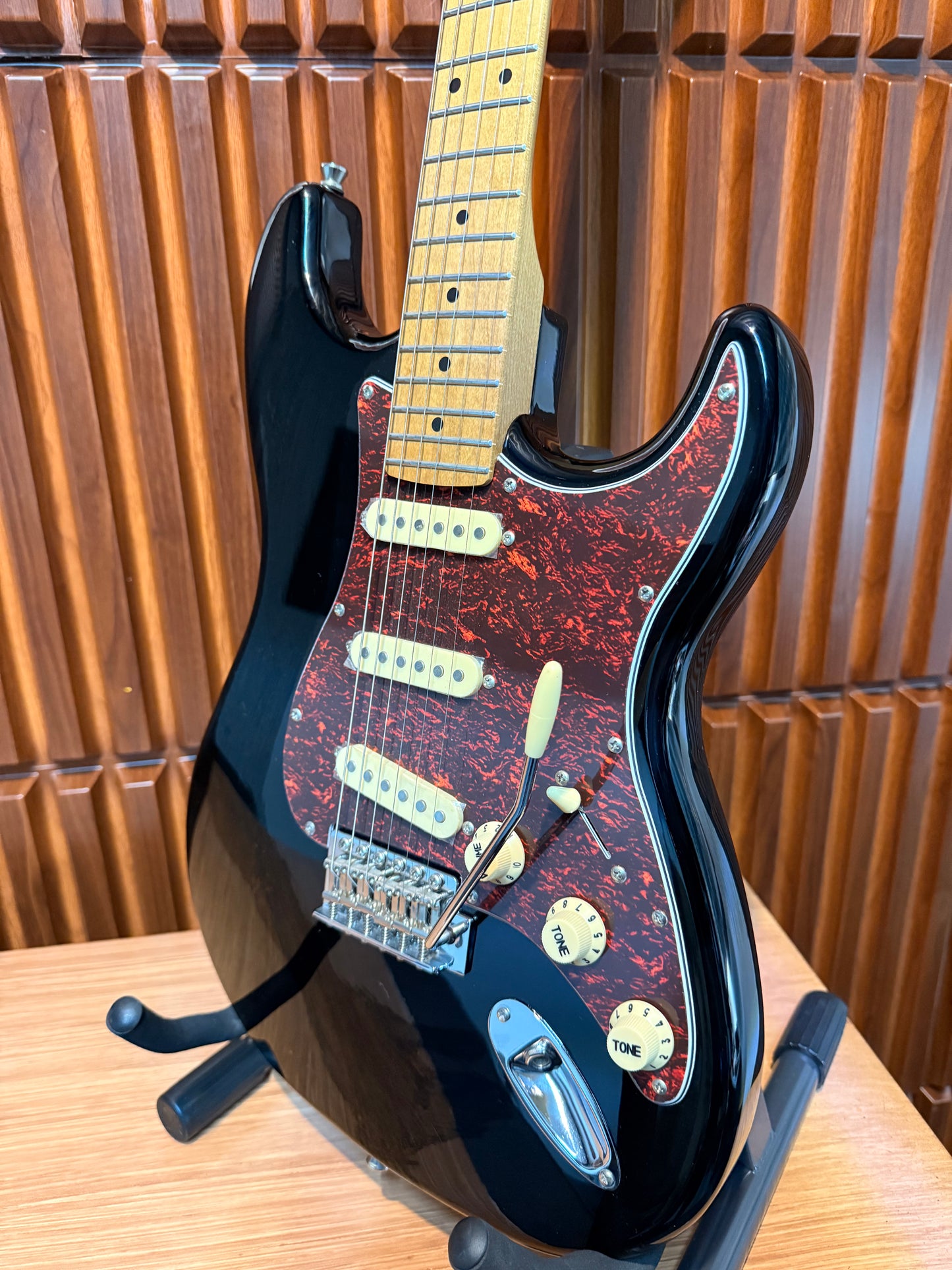 Guitarra Jet Guitars JS-300 Stratocaster black