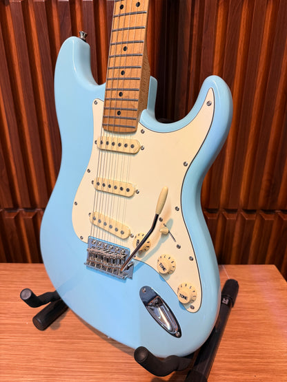 Guitarra Jet Guitars JS-300 Stratocaster Sonic Blue