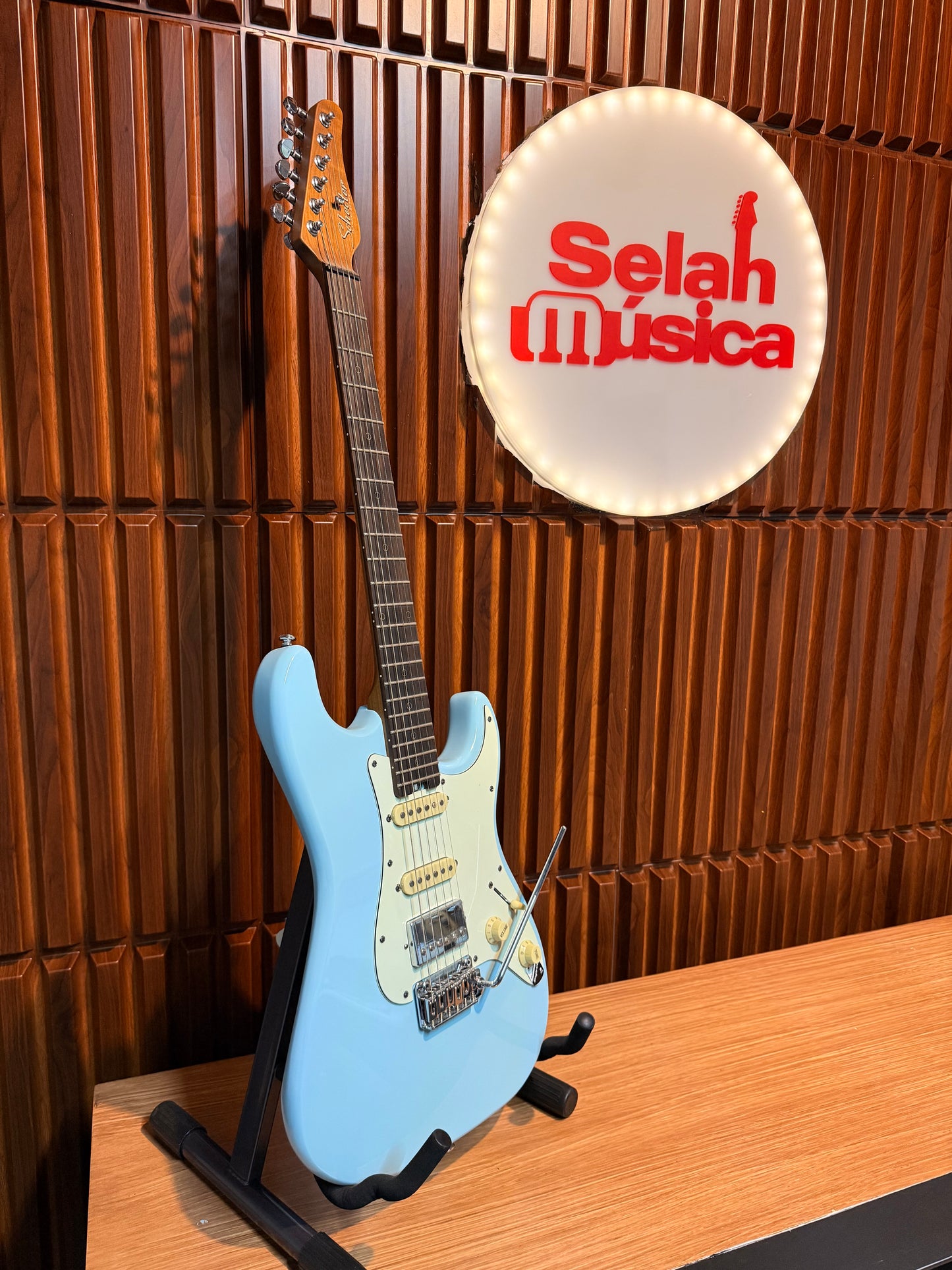Guitarra Schecter Nick Johnston Stratocaster Atomic Frost
