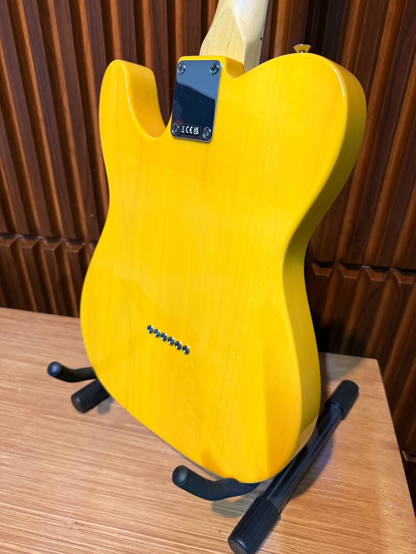 Guitarra  Fender Standard Telecaster Butterscotch Blonde