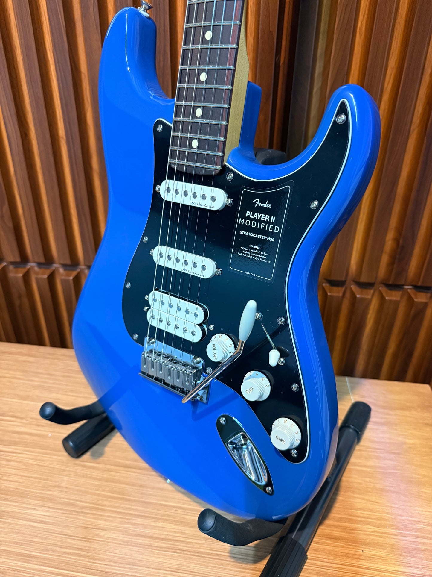 Guitarra Fender Player II Modified Stratocaster HSS – Electric Blue