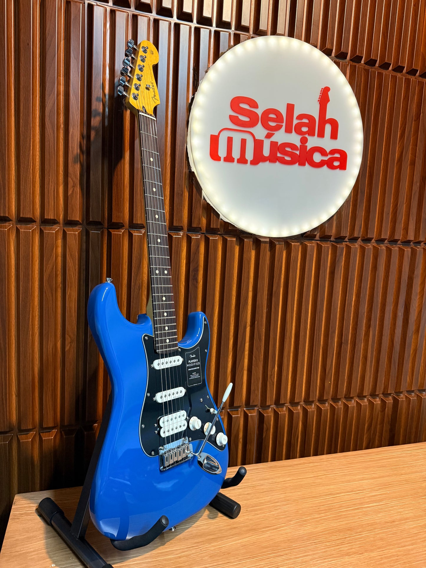 Guitarra Fender Player II Modified Stratocaster HSS – Electric Blue