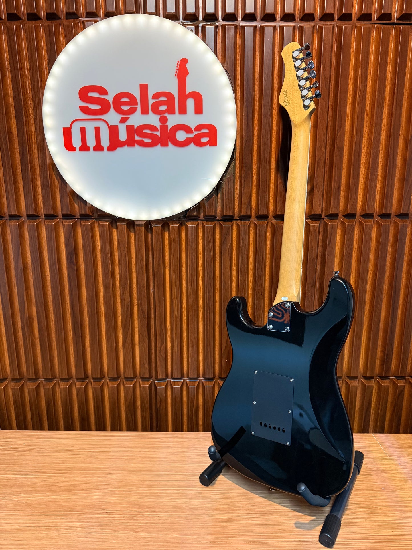 Guitarra Stagg SES-60 – Sunburst