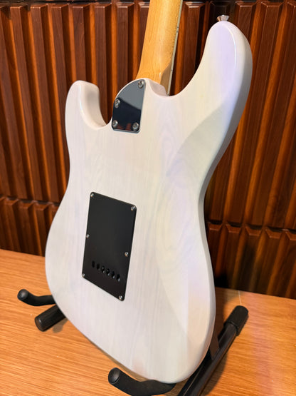 Guitarra Stagg SES-60 – white blonde
