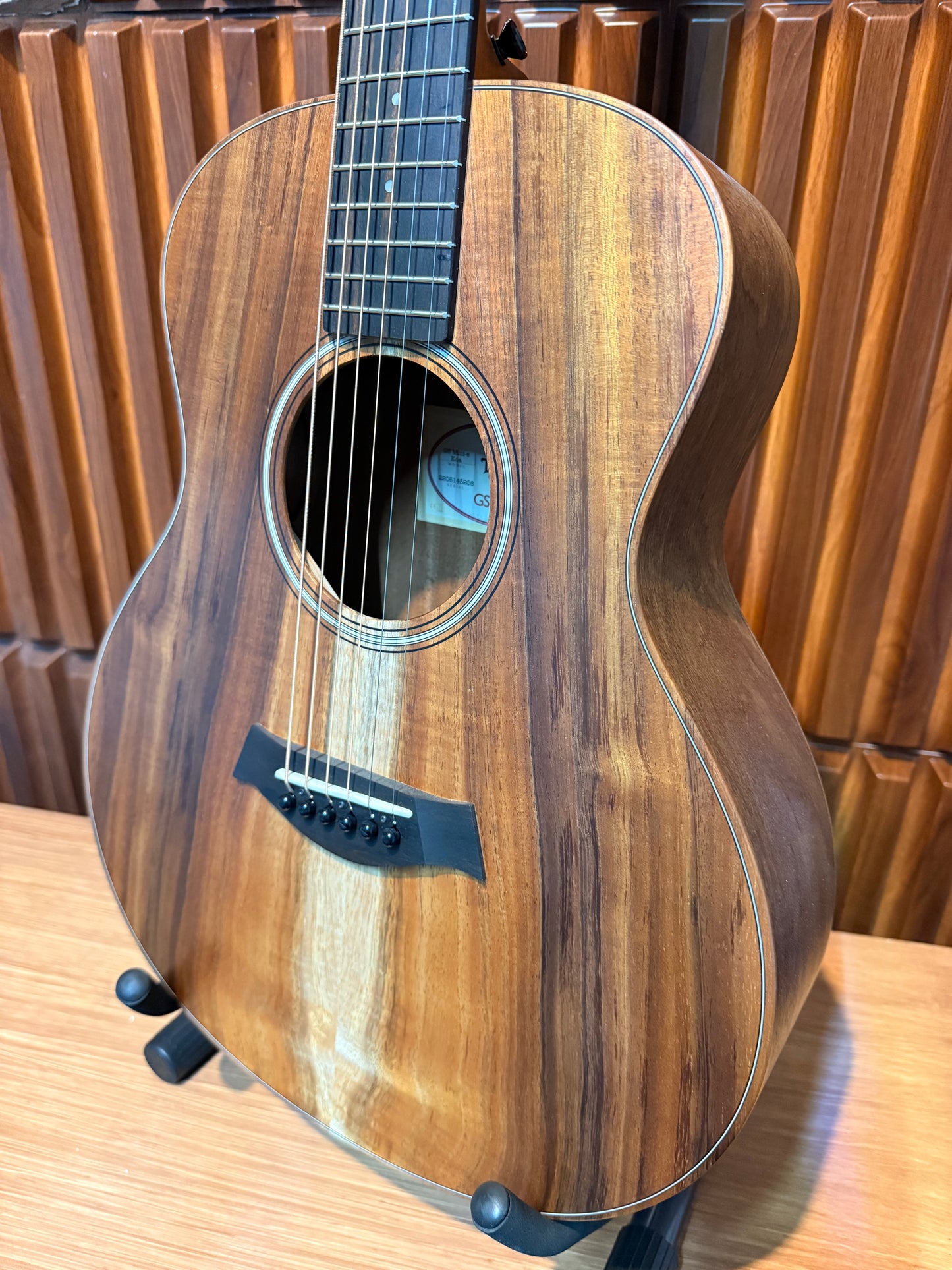 Guitarra electroacústica Taylor GS Mini-e Koa – Natural