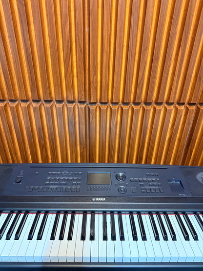 Piano Digital Yamaha DGX670B