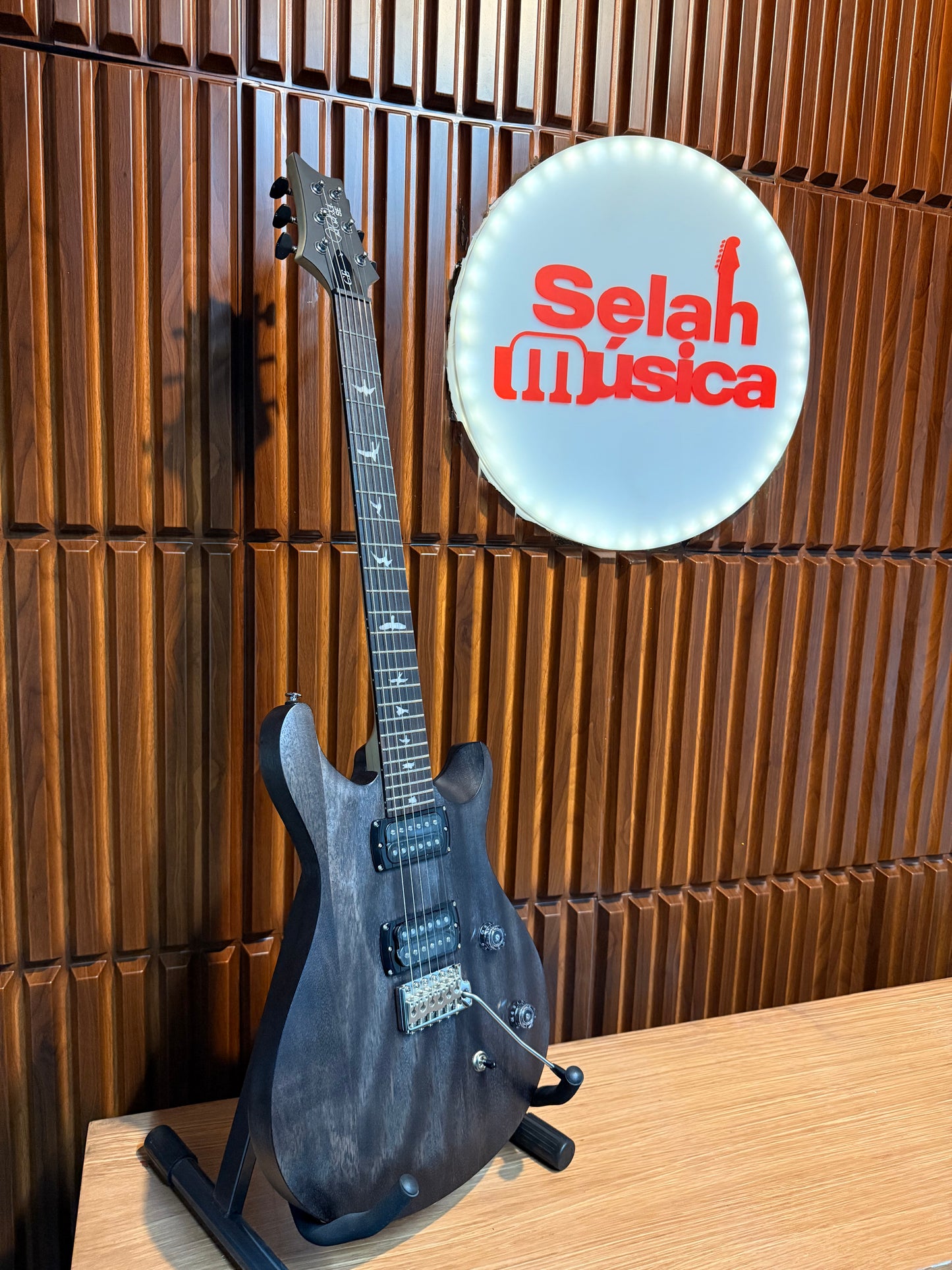 Guitarra eléctrica  PRS SE CE 24 Standard Satin Charcoal