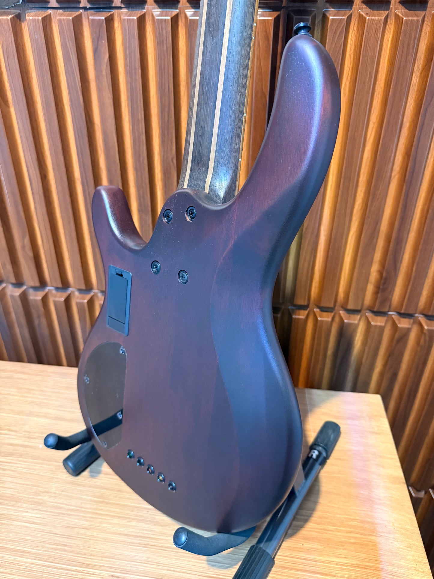Bajo Eléctrico Cort Artisan B5 Element Open Pore Black