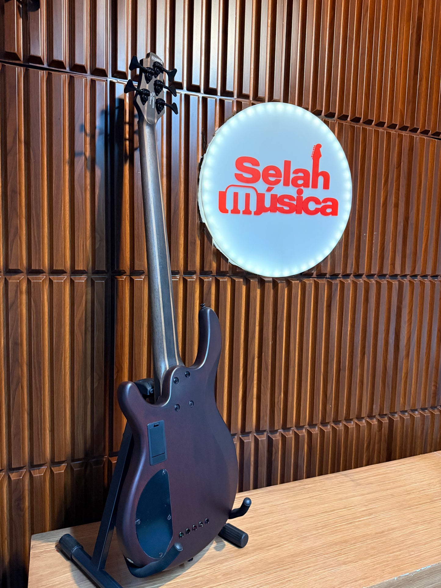 Bajo Eléctrico Cort Artisan B5 Element Open Pore Black
