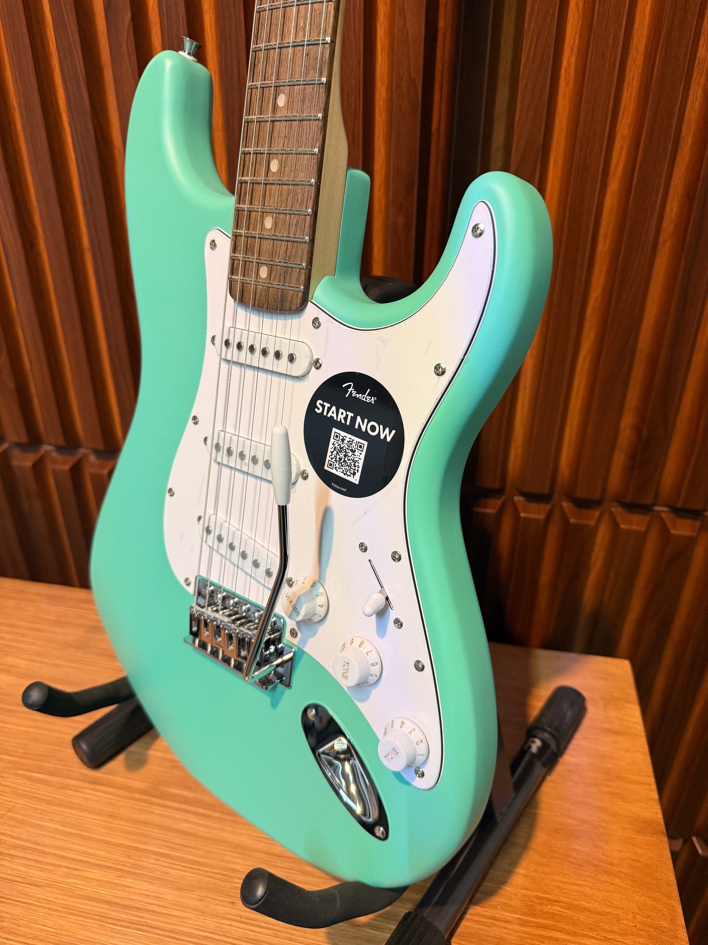 Guitarra Eléctrica Fender Debut Collection Stratocaster Sea Foam Green