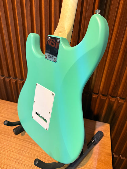 Guitarra Eléctrica Fender Debut Collection Stratocaster Sea Foam Green