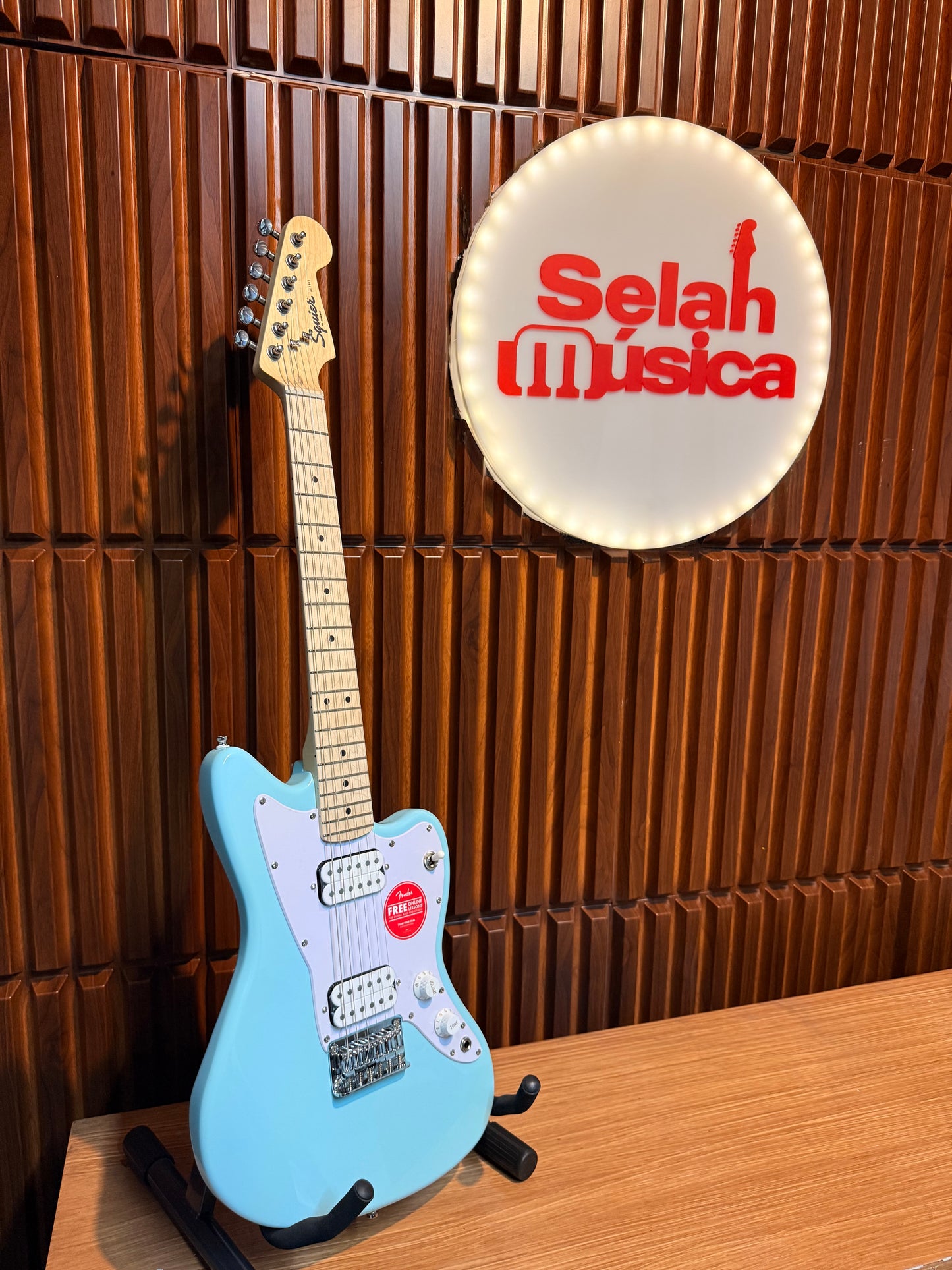 Guitarra Eléctrica Squier Mini Jazzmaster HH Daphne Blue
