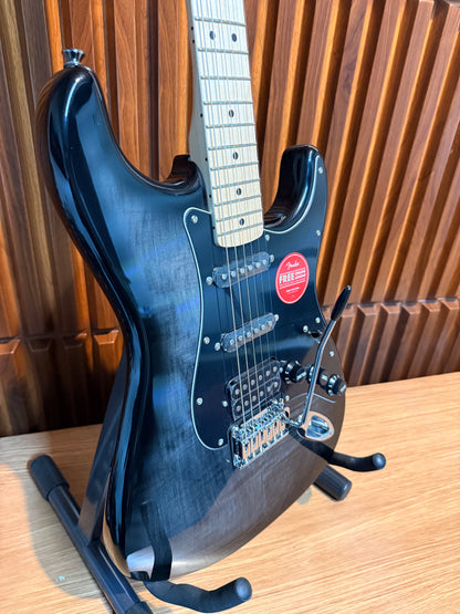 Guitarra Eléctrica Squier Affinity Series Stratocaster FMT Black Burst