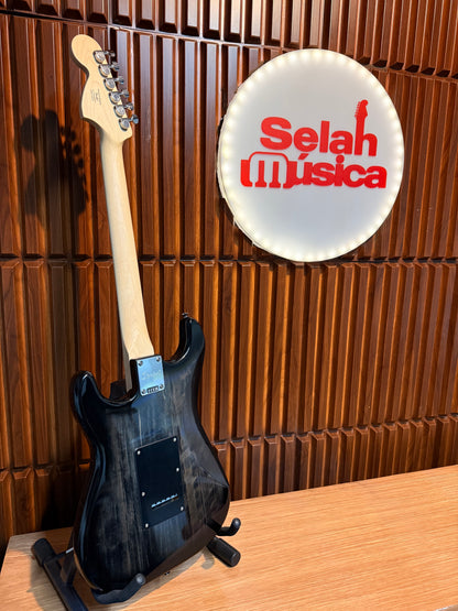 Guitarra Eléctrica Squier Affinity Series Stratocaster FMT Black Burst