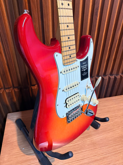 Guitarra Eléctrica Fender Player II Stratocaster HSS Aged Cherry Burst