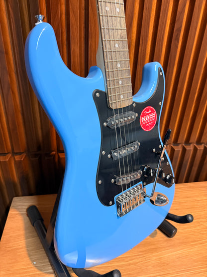 Guitarra Eléctrica Squier Sonic Stratocaster California Blue