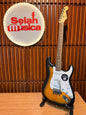 Guitarra Eléctrica Squier Debut Collection Stratocaster 2-Color Sunburst