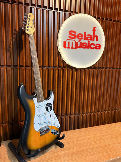 Guitarra Eléctrica Squier Debut Collection Stratocaster 2-Color Sunburst