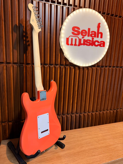 Guitarra Eléctrica Squier Sonic Stratocaster SSH Coral