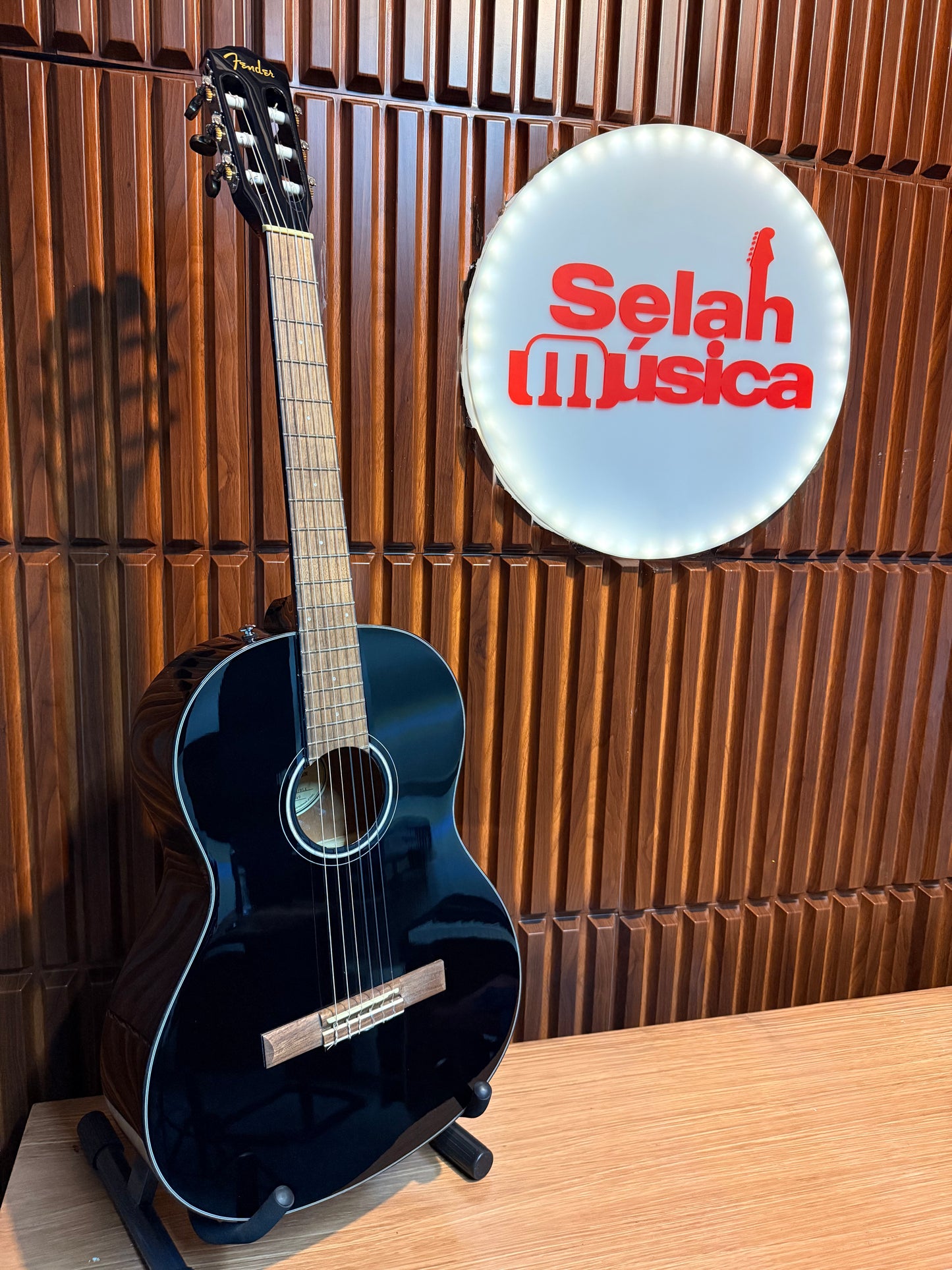 Guitarra Acústica Fender CN-60S Nylon Black