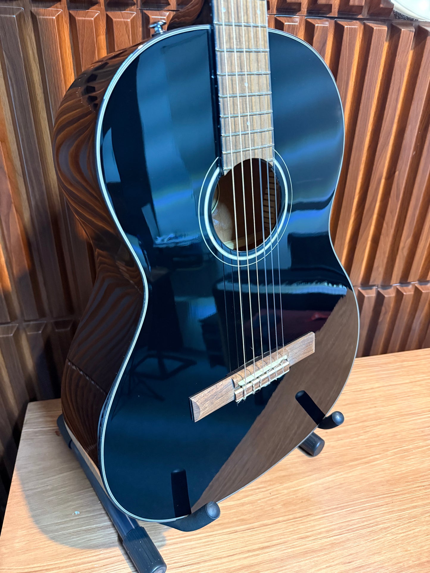 Guitarra Acústica Fender CN-60S Nylon Black