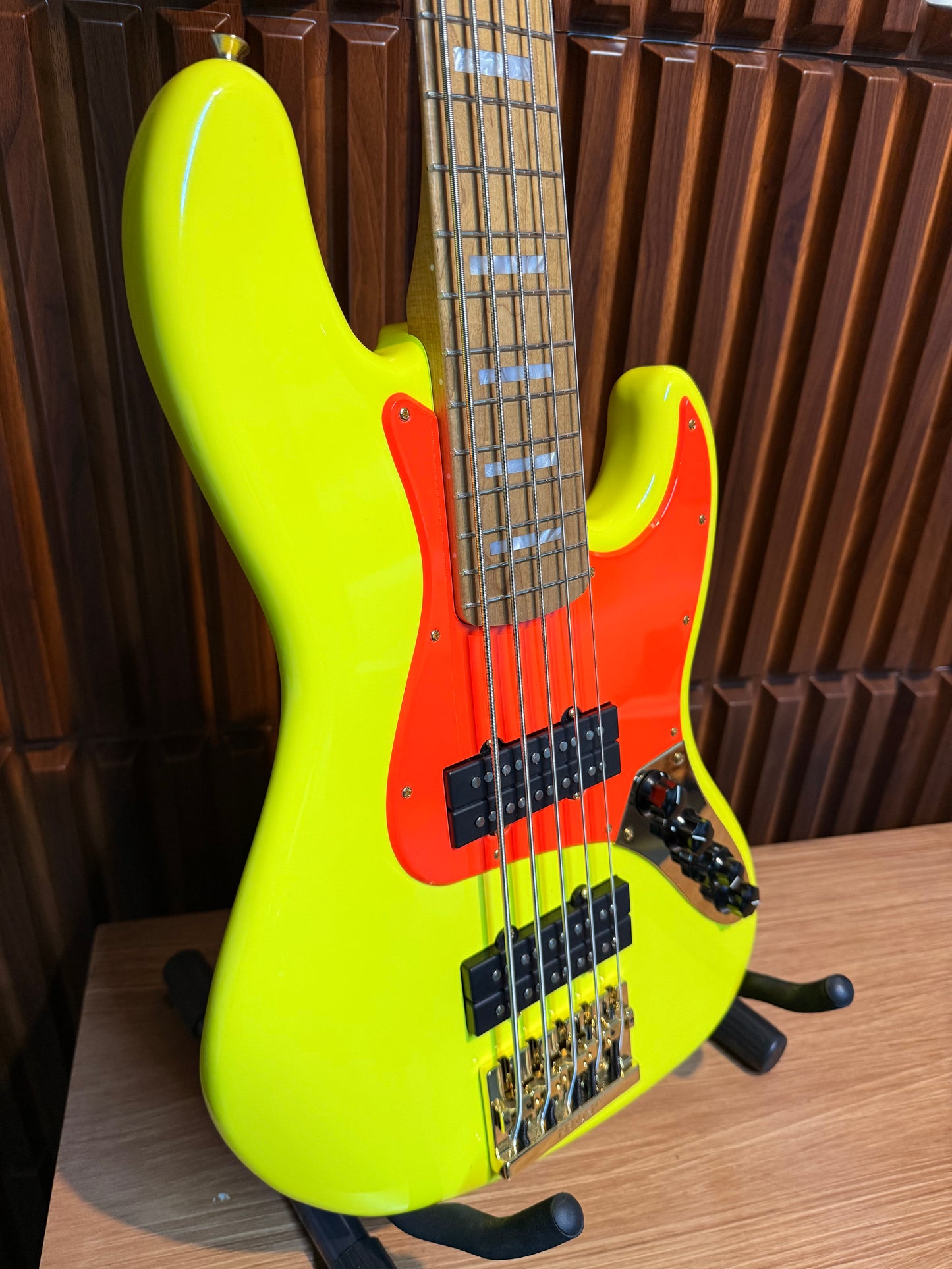 Bajo Eléctrico Fender MonoNeon Jazz Bass V Neon Yellow
