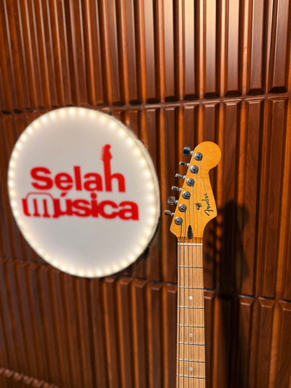 Guitarra Fender Player Plus Stratocaster HSS Belair Blue