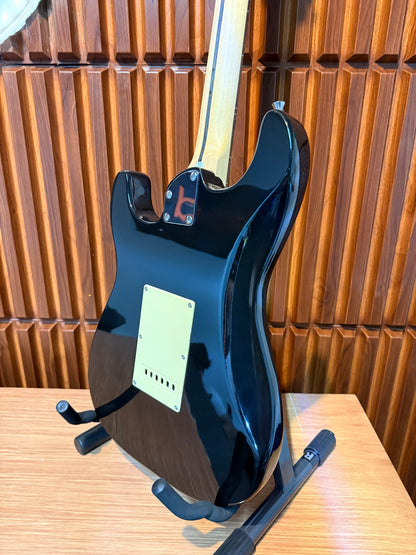 Guitarra Stagg SES-30 Stratocaster