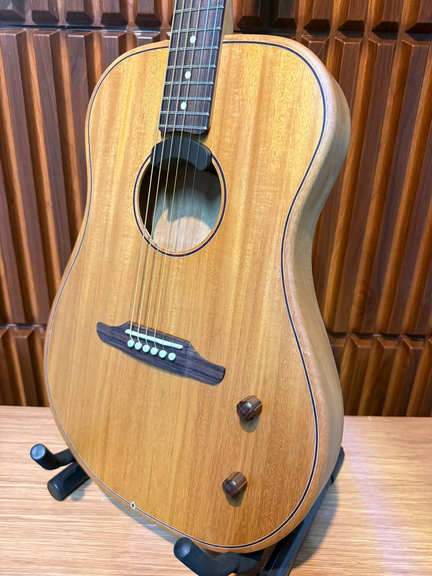 Guitarra Fender Highway Series™ Dreadnought All-Mahogany