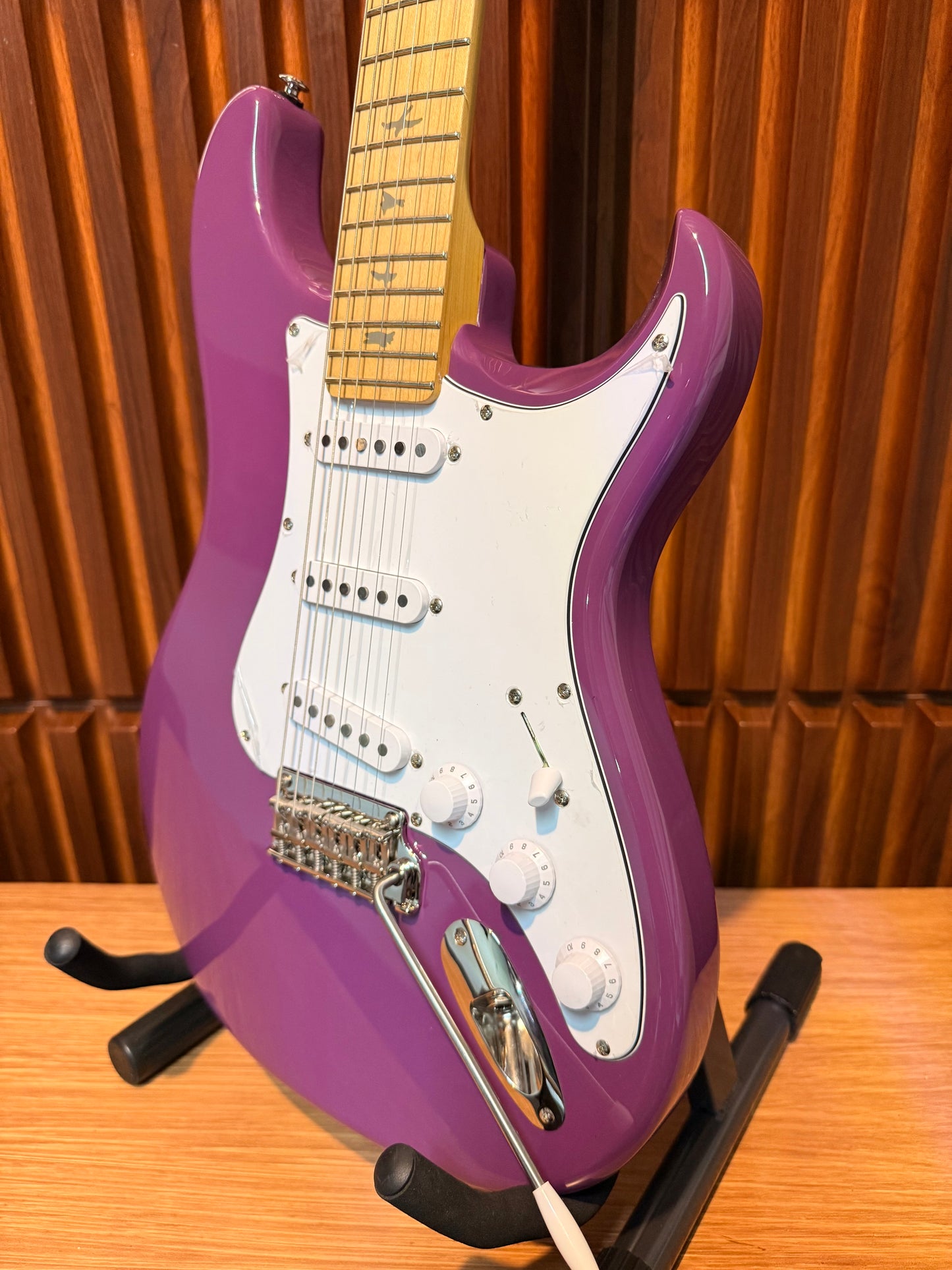 Guitarra  PRS SE Silver Sky Maple Summit Purple