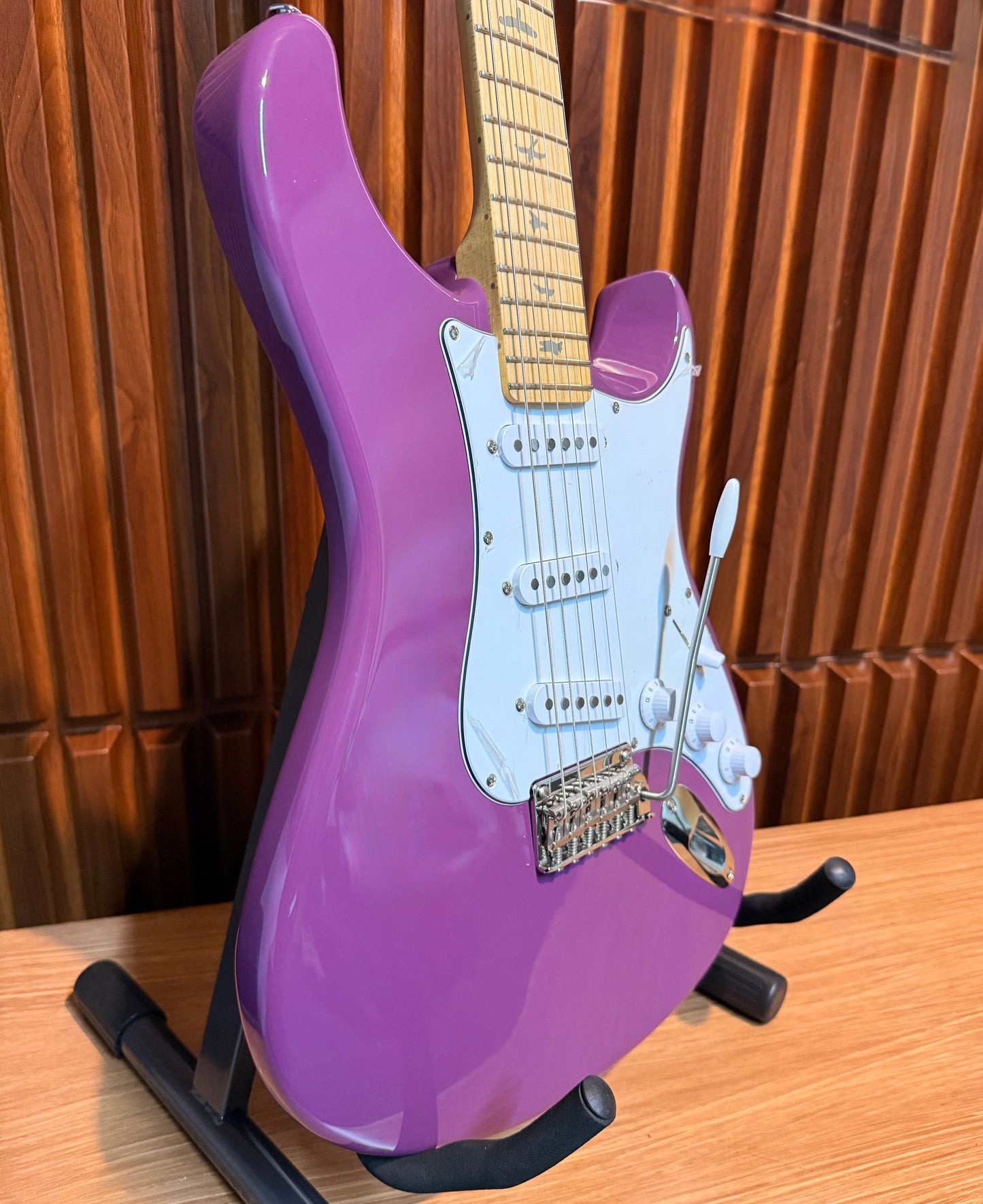 Guitarra  PRS SE Silver Sky Maple Summit Purple