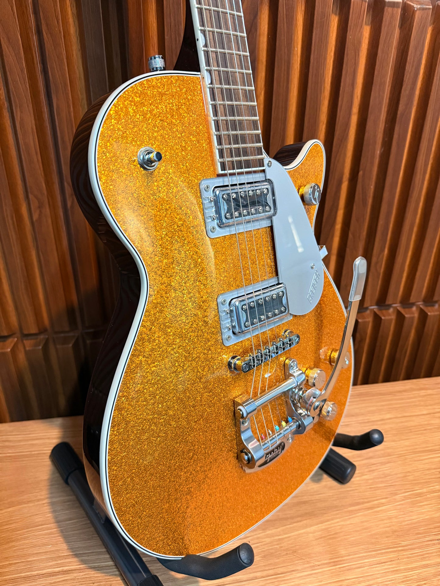 Guitarra Gretsch G5230T Electromatic Jet FT Gold Sparkle