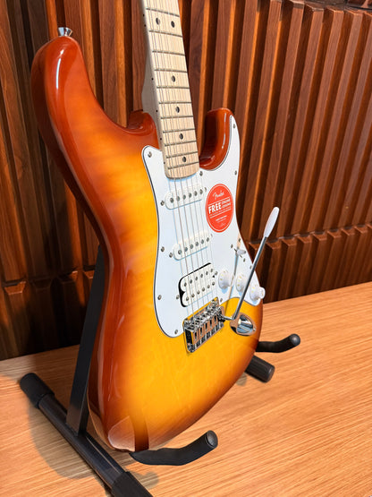 Guitarra Squier Affinity Series Stratocaster FMT HSS – Sienna Sunburst