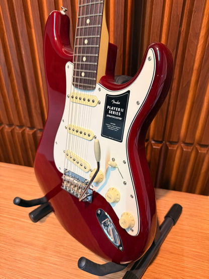 Guitarra Fender Player II Stratocaster – Transparent Cherry Burst