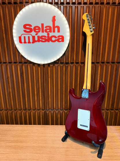 Guitarra Fender Player II Stratocaster – Transparent Cherry Burst