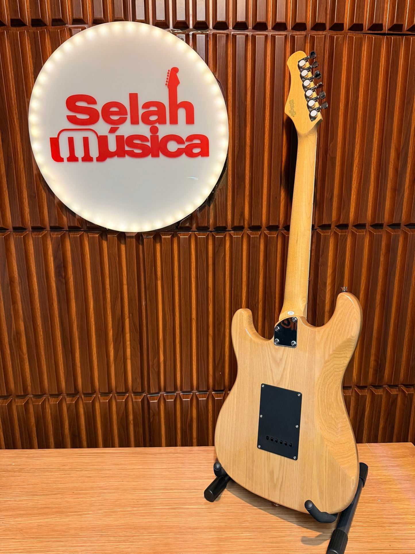 Guitarra Stagg SES-60 NAT – Natural