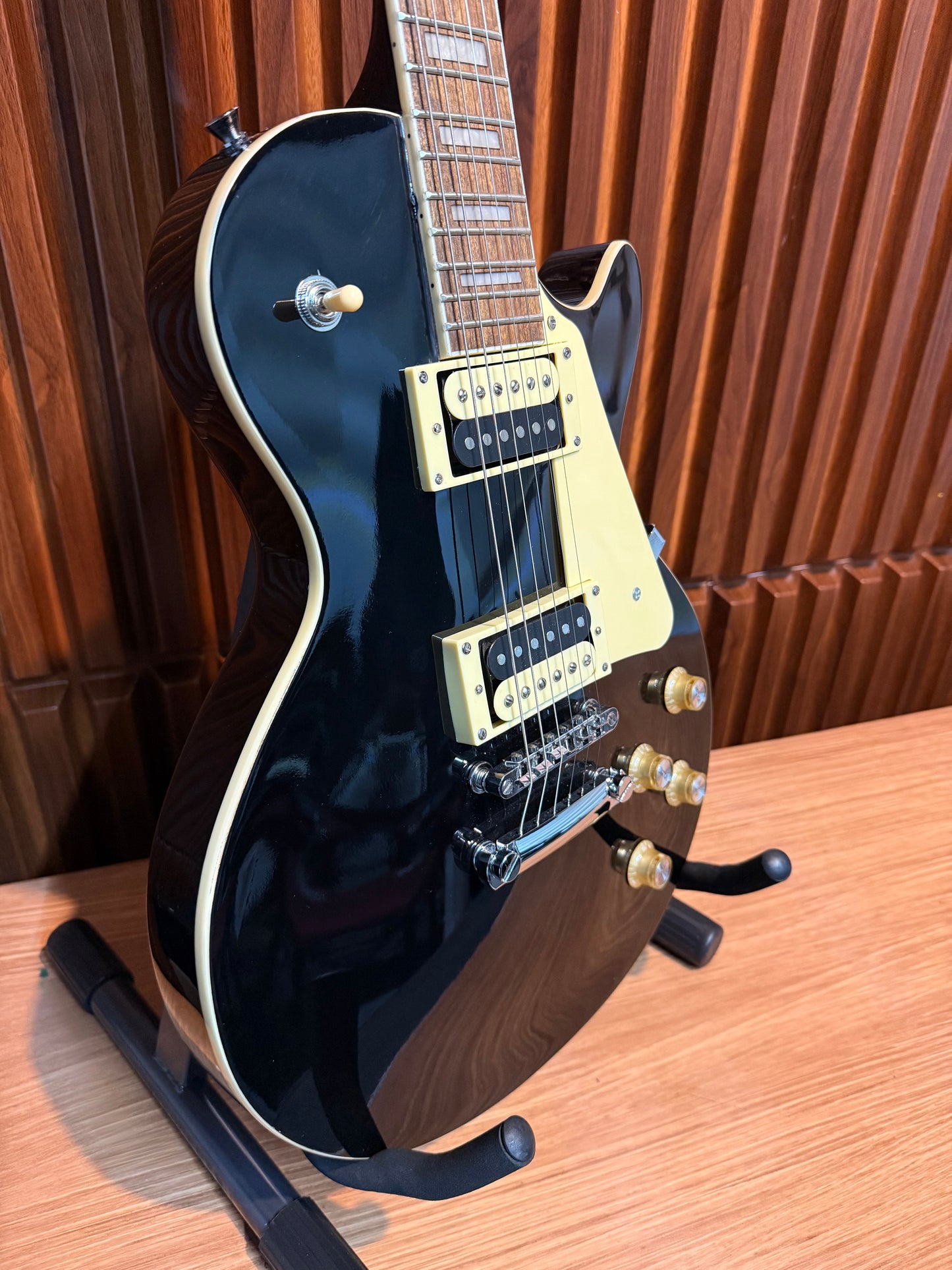 Guitarra Stagg SEL-STD BLK – Black