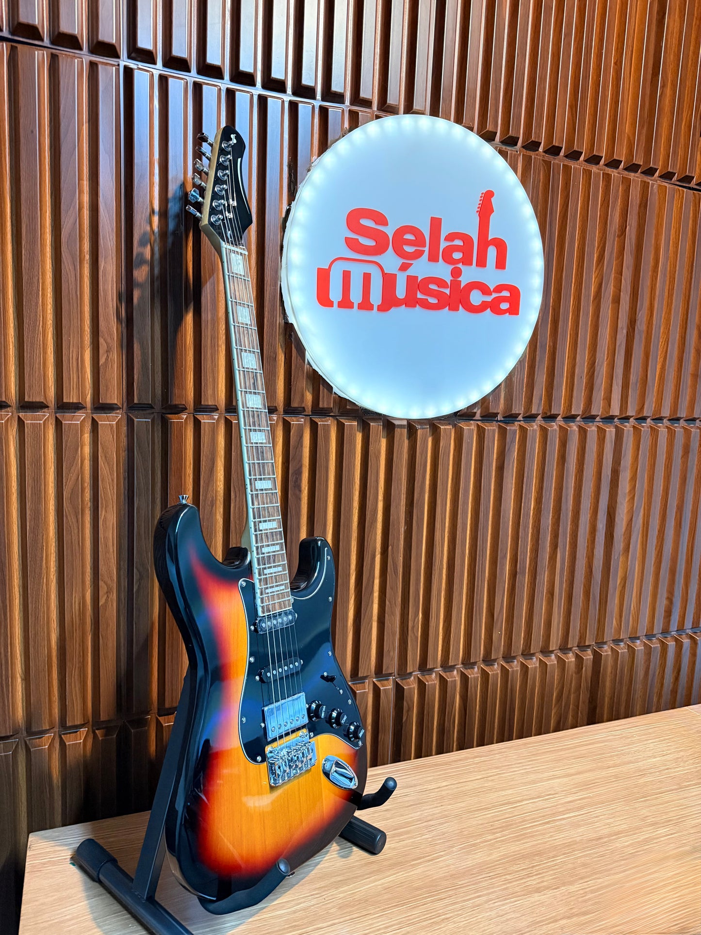 Guitarra Stagg SES-60 – Sunburst