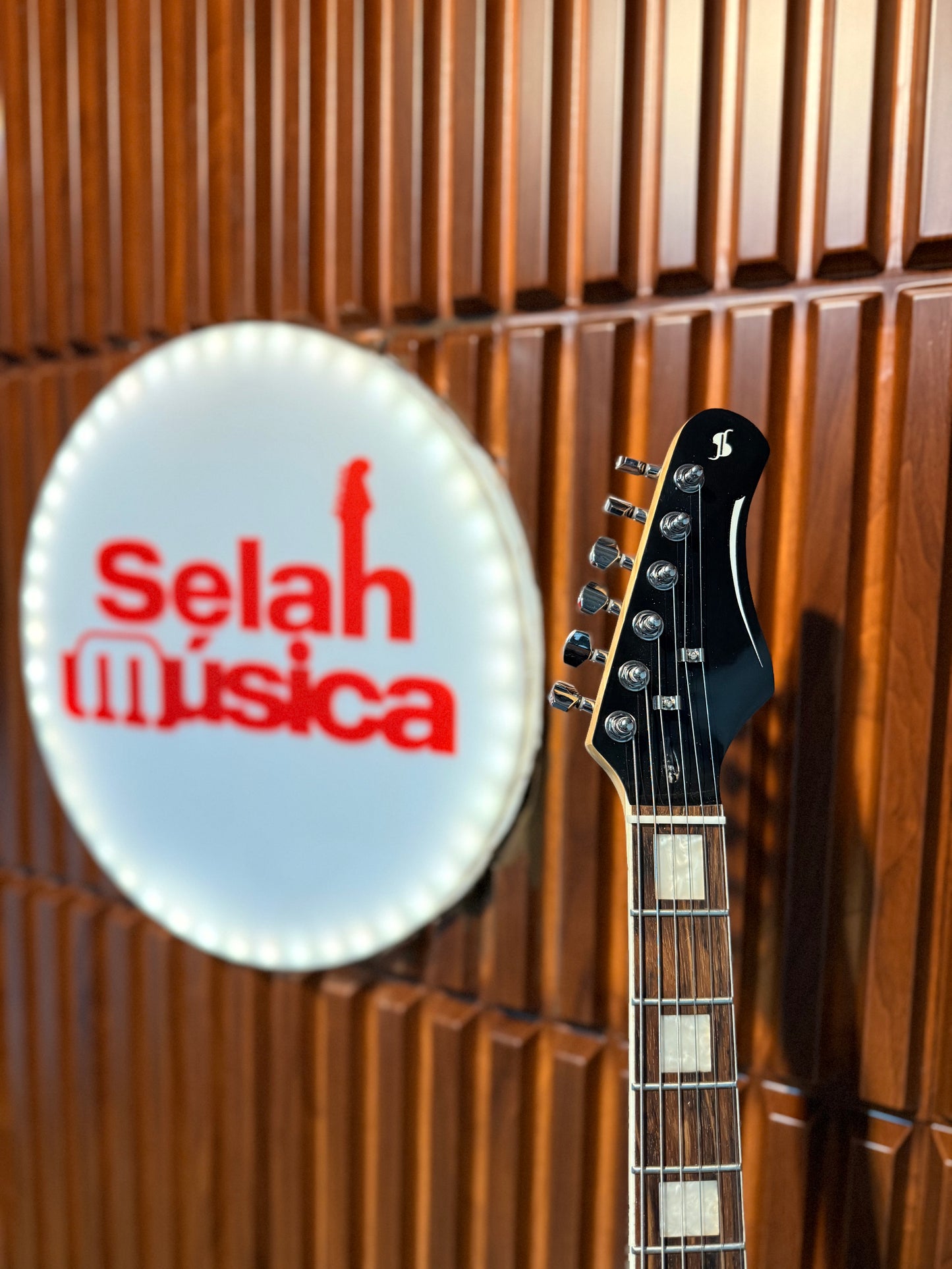 Guitarra Stagg SES-60 – Sunburst