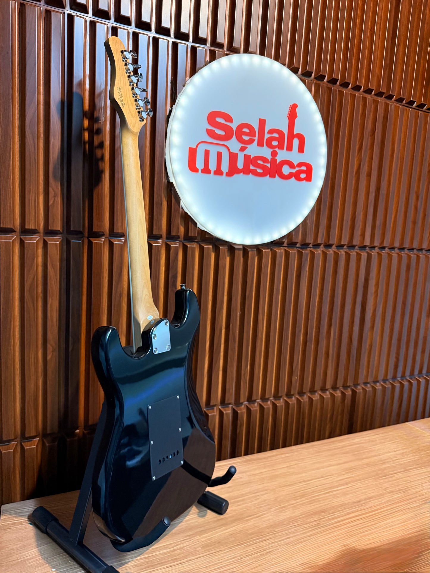 Guitarra Stagg SES-60 – Black