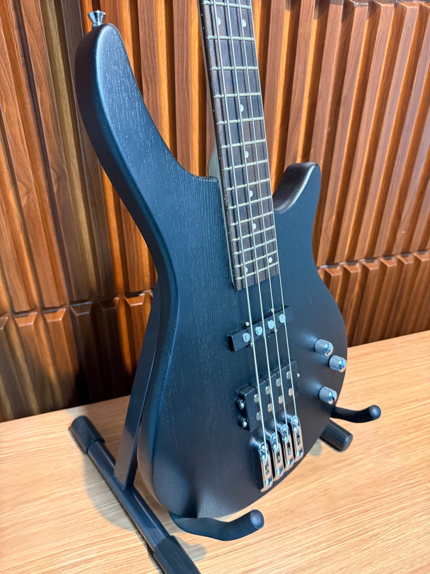 Bajo Eléctrico Stagg SBF-40 4 Cuerdas – Black